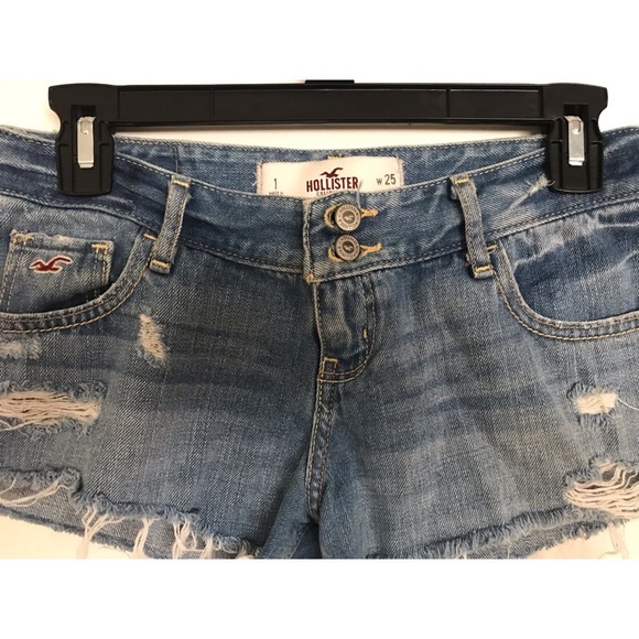 Hollister jean shorts. - Picture 3 of 4